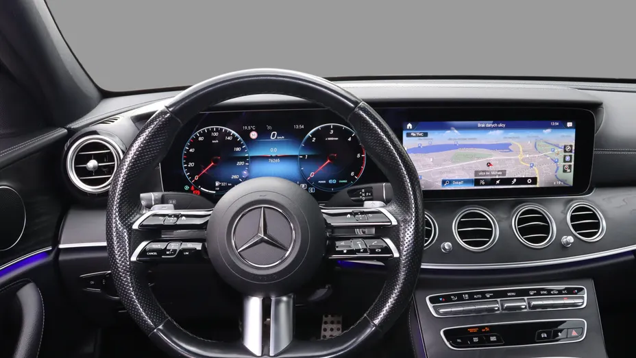 MERCEDES-BENZ E Klasa E 220 d 4-Matic AMG
