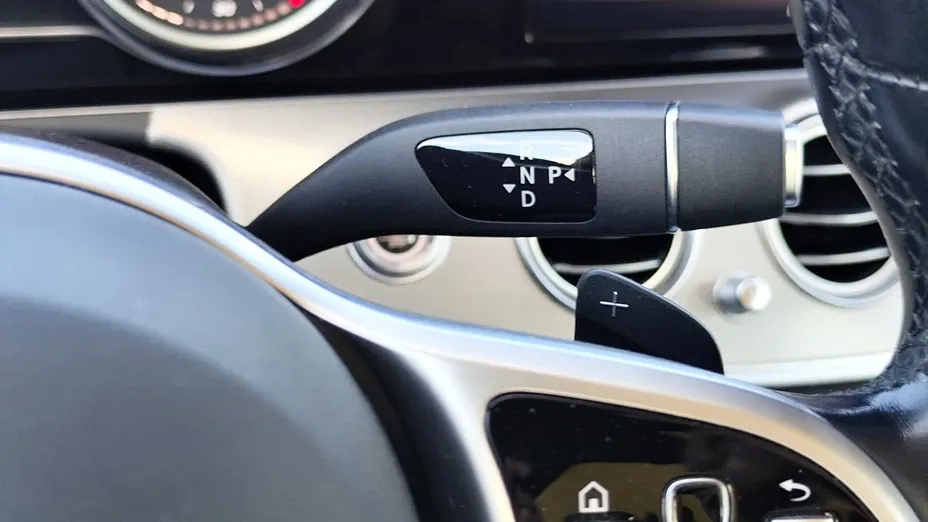 MERCEDES-BENZ E Klasa E 220 d 4-Matic 9G-TRONIC
