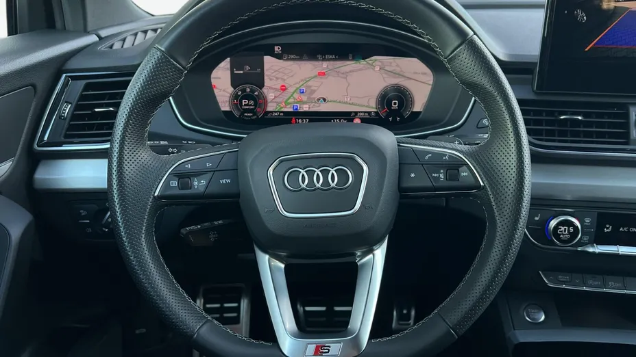 AUDI Q5 -