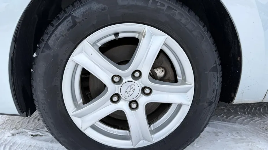 HYUNDAI i30 -