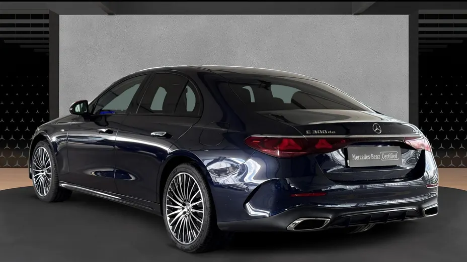 MERCEDES-BENZ E Klasa E 300 de PHEV 4-Matic AMG 9G-Tronic