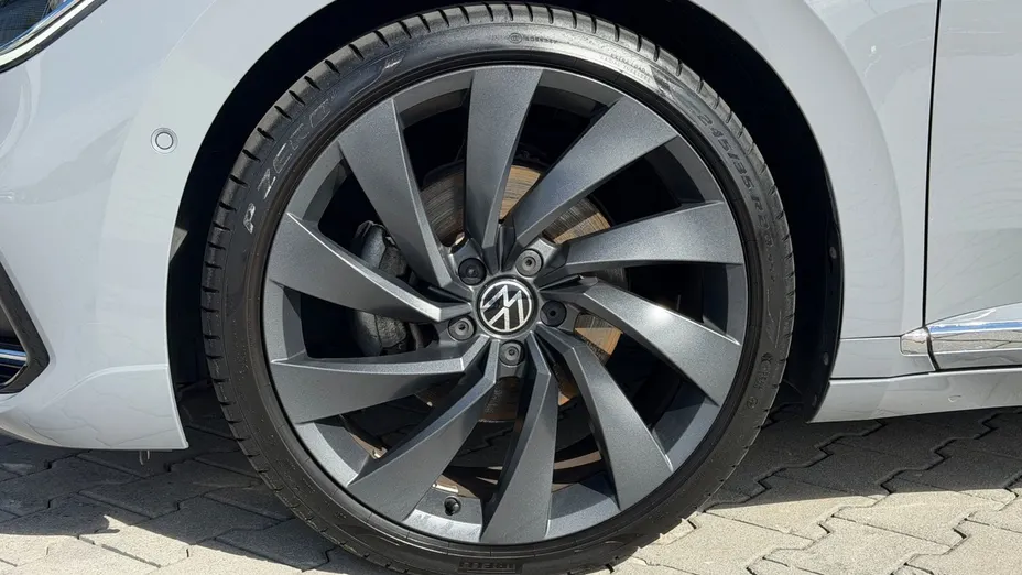 VOLKSWAGEN Arteon -
