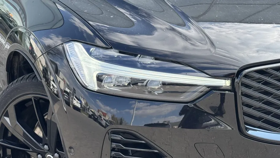 VOLVO XC60 XC60 T8 Plug-In Hybrid AWD Ultra Black Edition aut