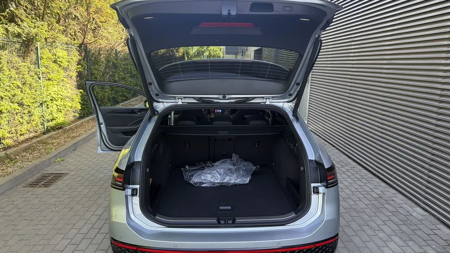 VOLKSWAGEN Passat Passat 2.0 TDI SCR 4Mot. R-Line DSG