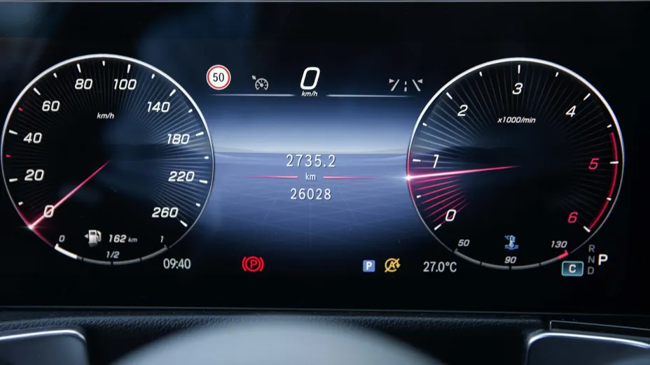 MERCEDES-BENZ GLB GLB 200 d 4-Matic AMG Line 8G-DCT