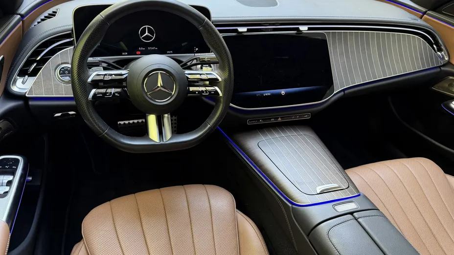 MERCEDES-BENZ E Klasa E 220 d mHEV 4-Matic AMG 9G-Tronic