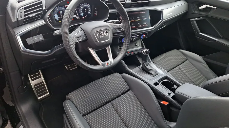 AUDI Q3 Sportback -