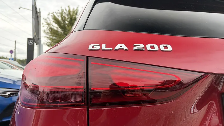 MERCEDES-BENZ GLA GLA 200 mHEV AMG Line 7G-DCT
