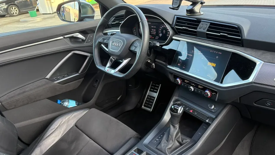 AUDI RS Q3 -