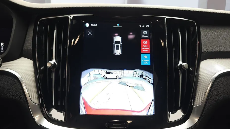 VOLVO V60 V60 CC Plus B5 B AWD aut