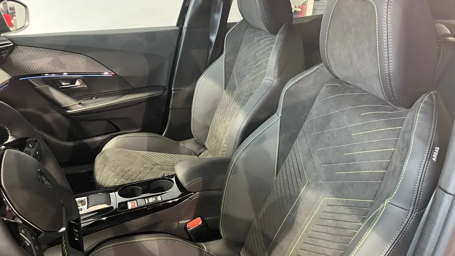 PEUGEOT 2008 2008 PureTech mHEV GT e-DCS6 Nowy