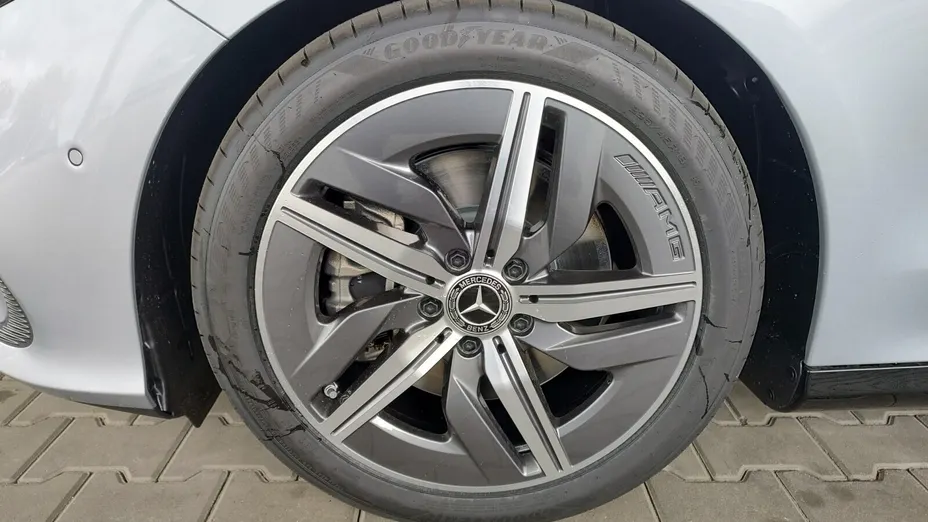 MERCEDES-BENZ CLA -