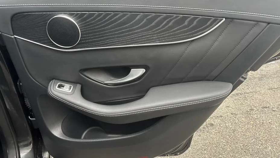 MERCEDES-BENZ GLC GLC 200 d 4-Matic Business Edition