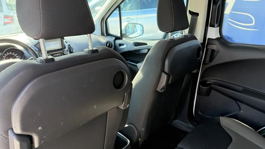 FORD Tourneo Courier -
