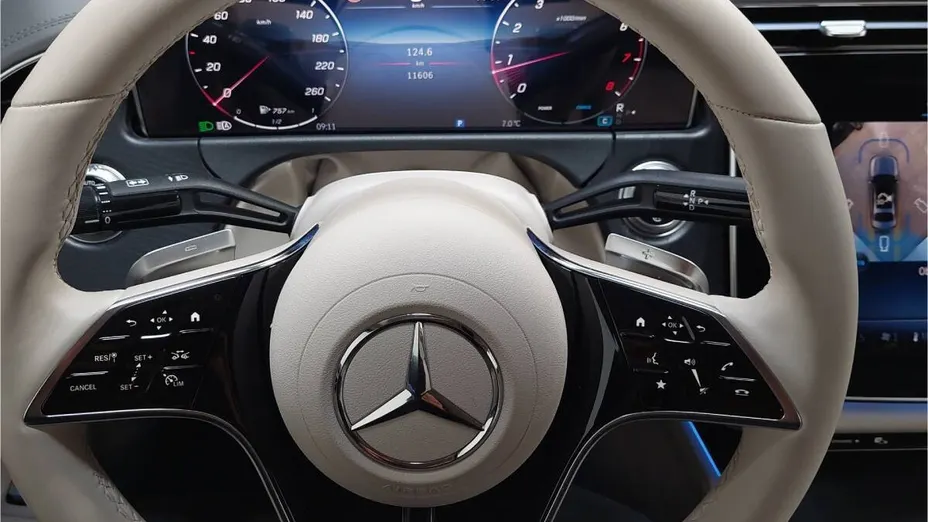 MERCEDES-BENZ E Klasa E 200 mHEV 4-Matic Avantgarde 9G-Tronic