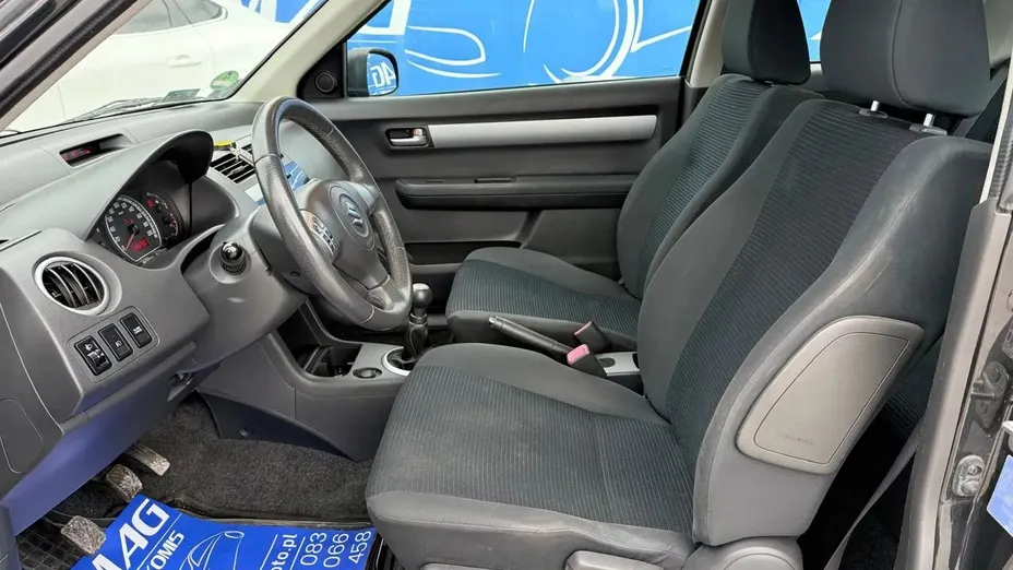 SUZUKI Swift -