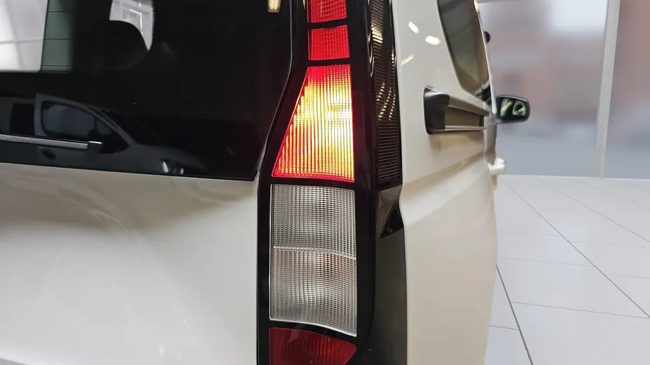 VOLKSWAGEN Caddy osobowy Caddy 2.0 TDI