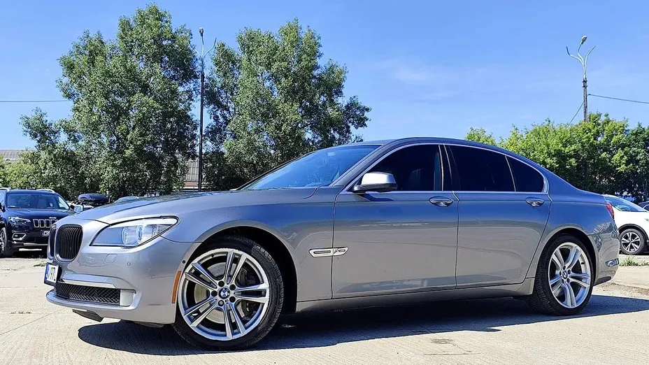 BMW Seria 7 750Li xDrive