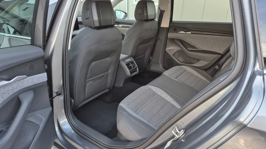 SKODA Superb Superb 2.0 TDI SCR 4x4 Edition 130 DSG