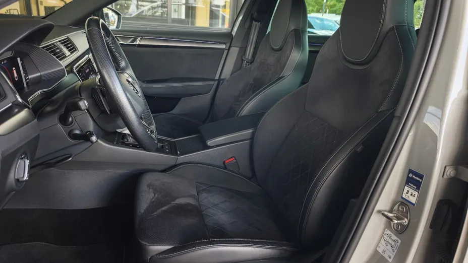 SKODA Superb Superb 2.0 TDI SCR Sportline DSG