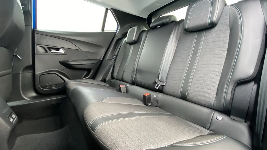 PEUGEOT 2008 -