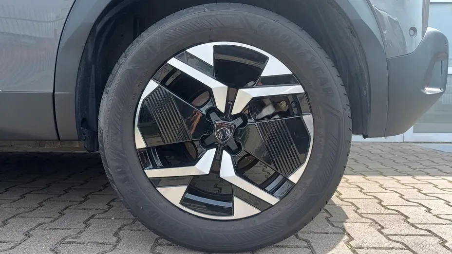 PEUGEOT 2008 2008 PureTech 130 GT S&S EAT8