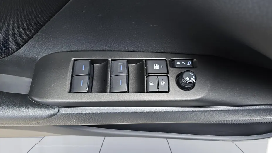 TOYOTA Camry Camry 2.5 Hybrid Comfort CVT
