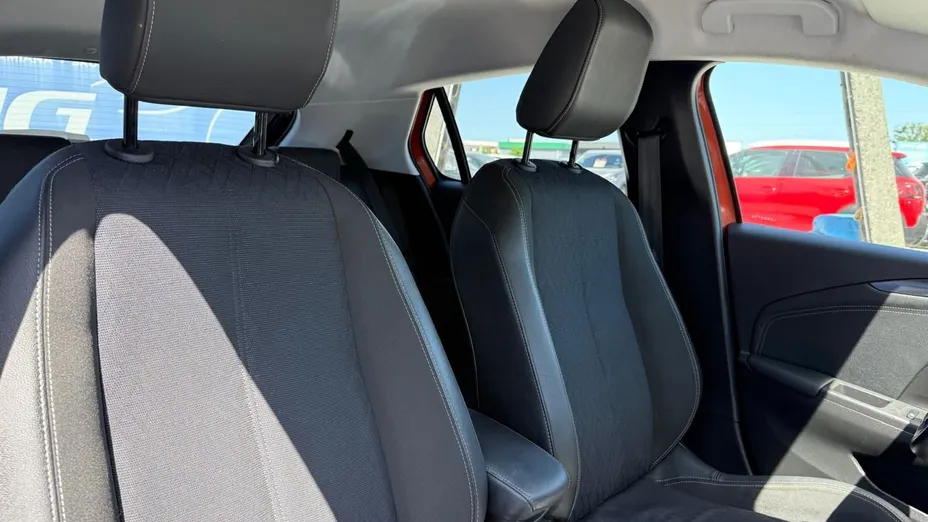 OPEL Corsa -
