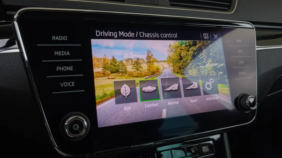SKODA Superb Superb 2.0 TDI SCR 4x4 L&K DSG