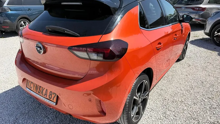OPEL Corsa -