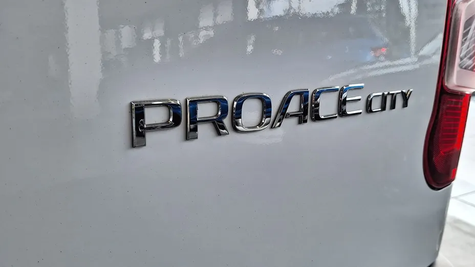 TOYOTA Proace City Proace City 1.5 D-4D Long 2,3t Active (bryg.)