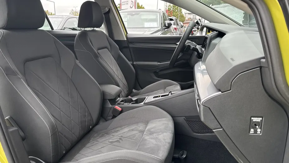 VOLKSWAGEN Golf Golf VIII 1.5 eTSI EVO Style DSG