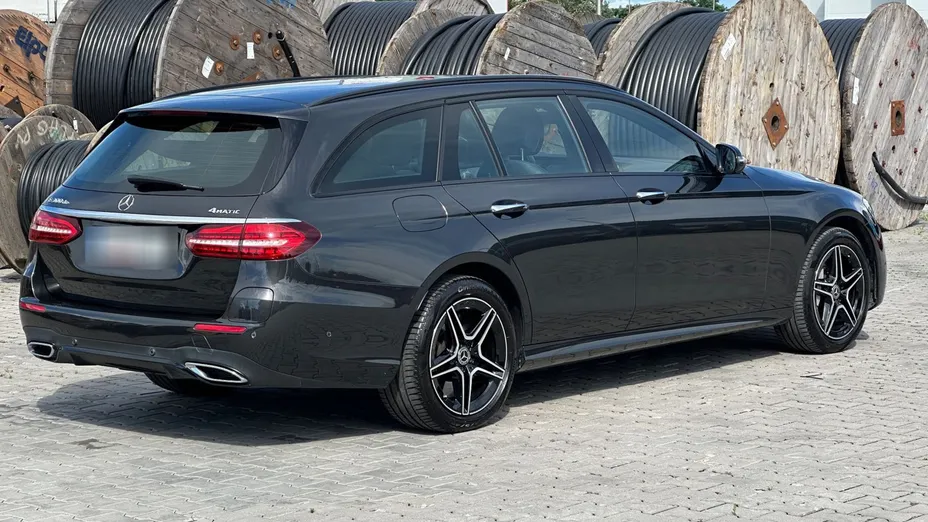 MERCEDES-BENZ E Klasa -