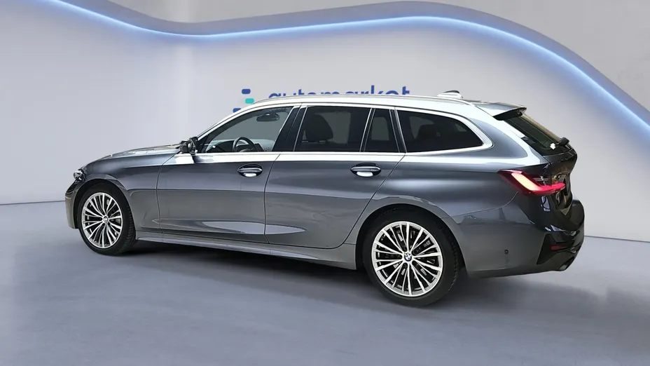 BMW Seria 3 330i xDrive aut