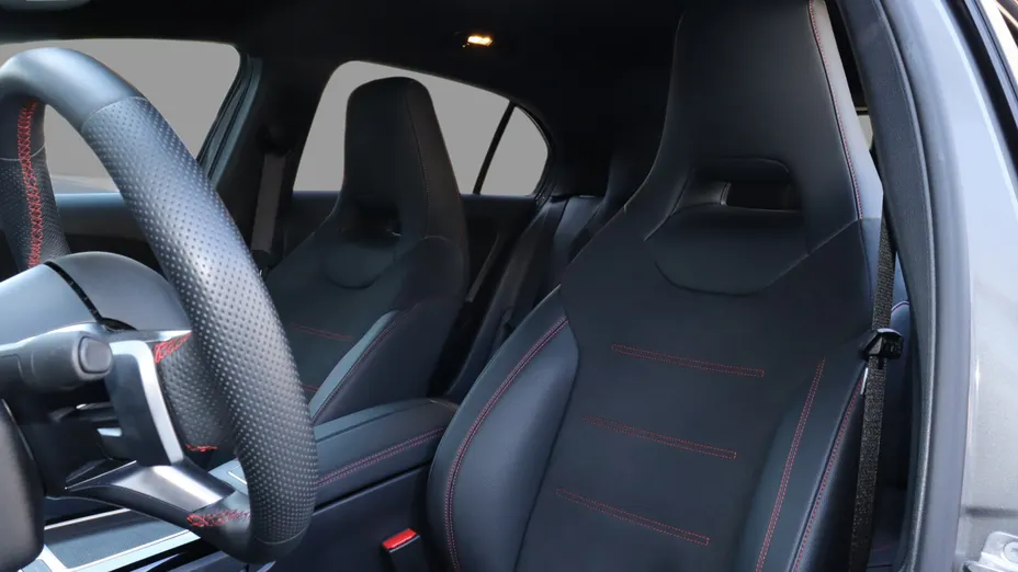 MERCEDES-BENZ A Klasa A 200 AMG Line 7G-DCT