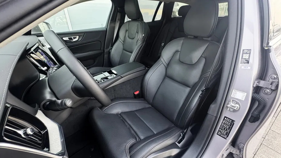 VOLVO V60 V60 T6 AWD Plug-In Hybrid Ultra Bright aut