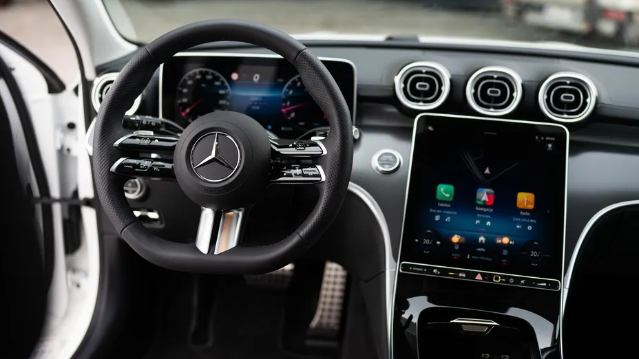 MERCEDES-BENZ C Klasa C 200 mHEV 4-Matic AMG