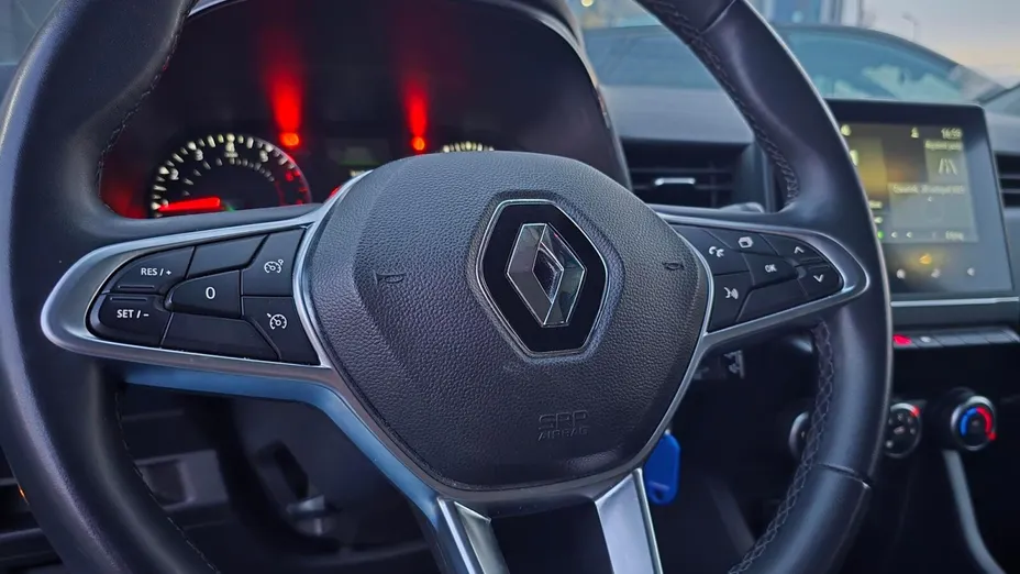 RENAULT Clio Clio 1.0 TCe Equilibre