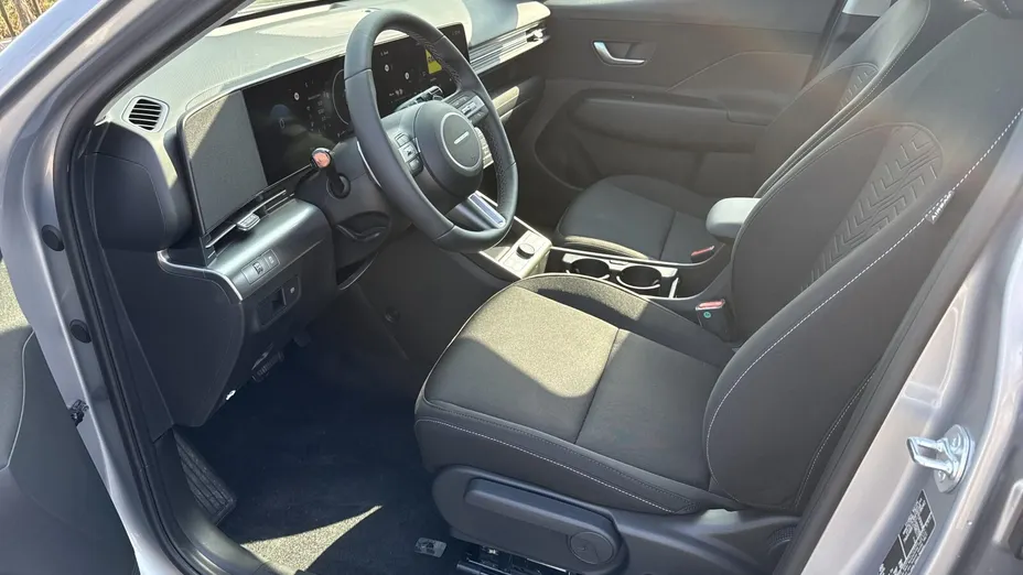 HYUNDAI Kona Kona Electric 65kWh Smart Nowy