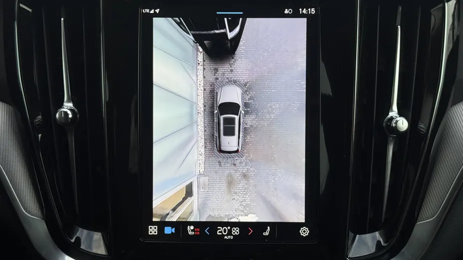 VOLVO V60 V60 T6 AWD Plug-In Hybrid Plus Dark aut