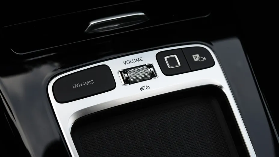 MERCEDES-BENZ A Klasa A 200 AMG Line 7G-DCT