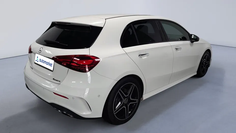MERCEDES-BENZ A Klasa A 220 4-Matic AMG Line 8G-DCT