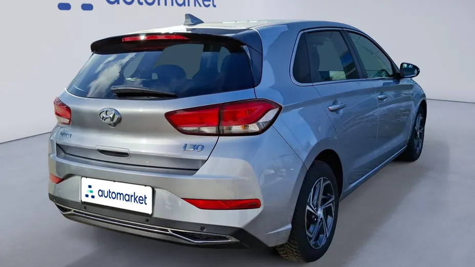 HYUNDAI i30 i30 1.5 T-GDI 48V Smart
