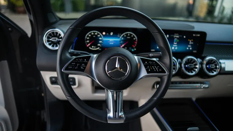 MERCEDES-BENZ GLB GLB 200 mHEV Progressive 7G-DCT