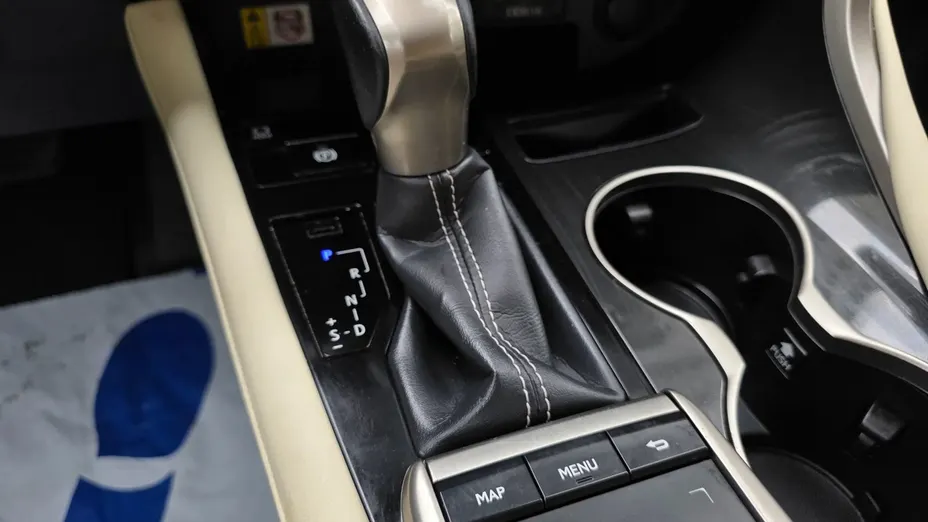 LEXUS RX -