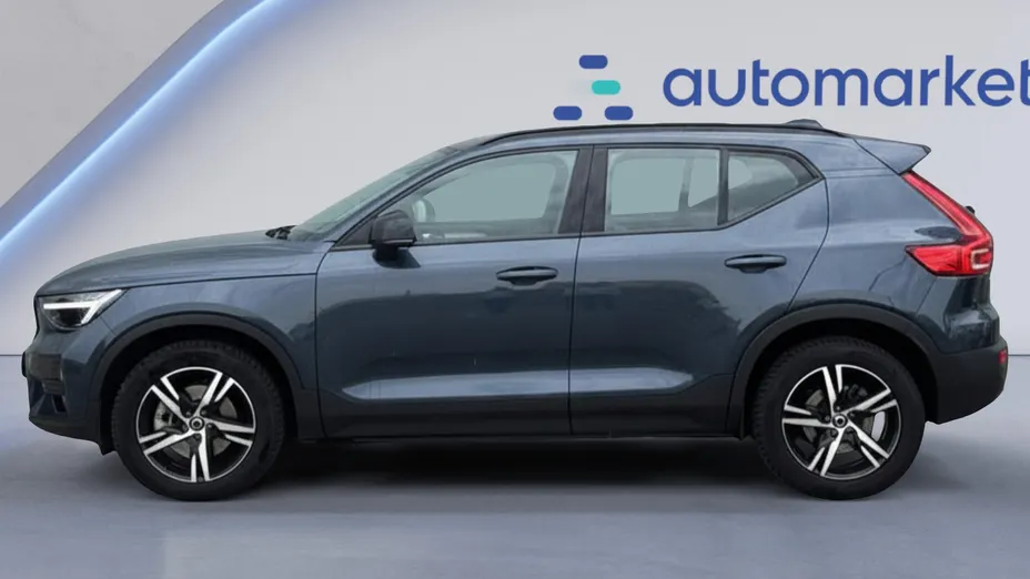 VOLVO XC40 XC40 B3 Plus Dark aut