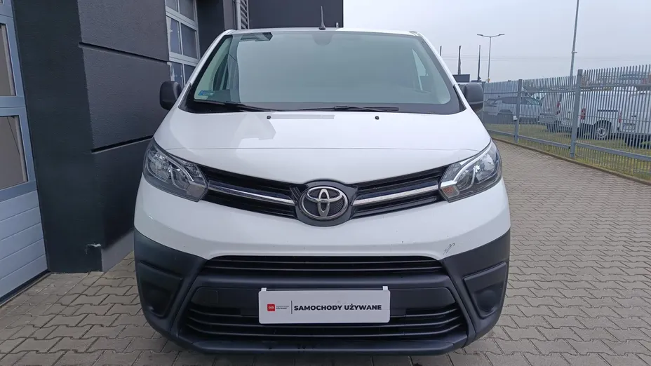 TOYOTA Proace -