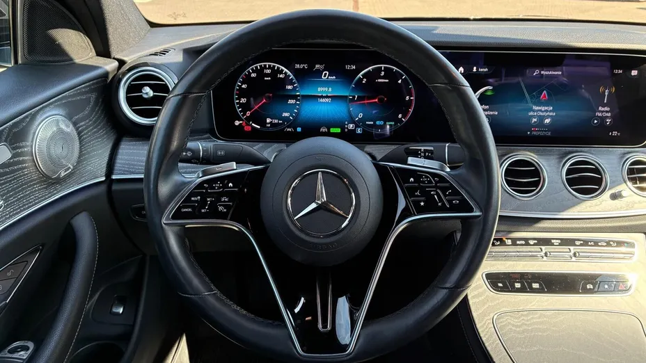 MERCEDES-BENZ E Klasa E 300 d 4-Matic