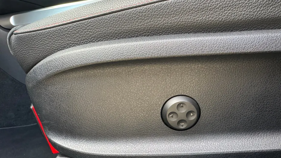 MERCEDES-BENZ GLB GLB 200 mHEV Progressive 7G-DCT