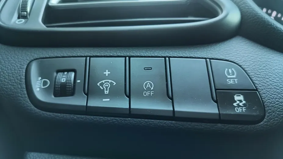 HYUNDAI i30 i30 1.5 T-GDI 48V Smart DCT